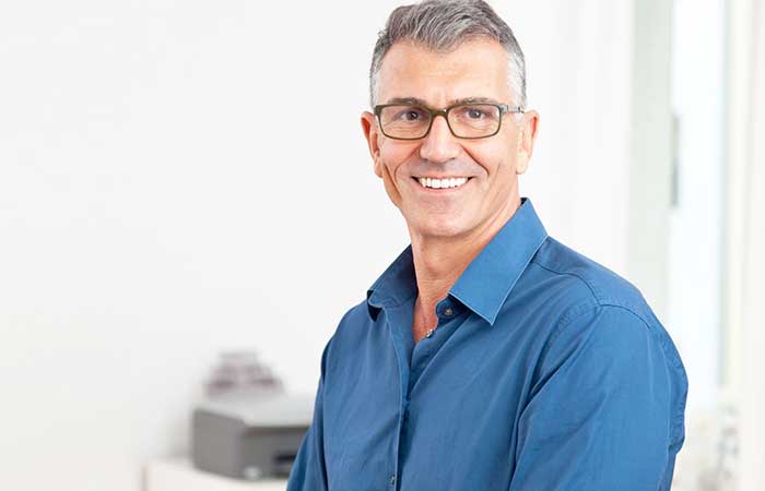 Nguyễn Thanh Phong<br  />
- Là chuyên gia về da liễu tại bệnh viện thẩm mỹ hàng đầu Hàn Quốc.